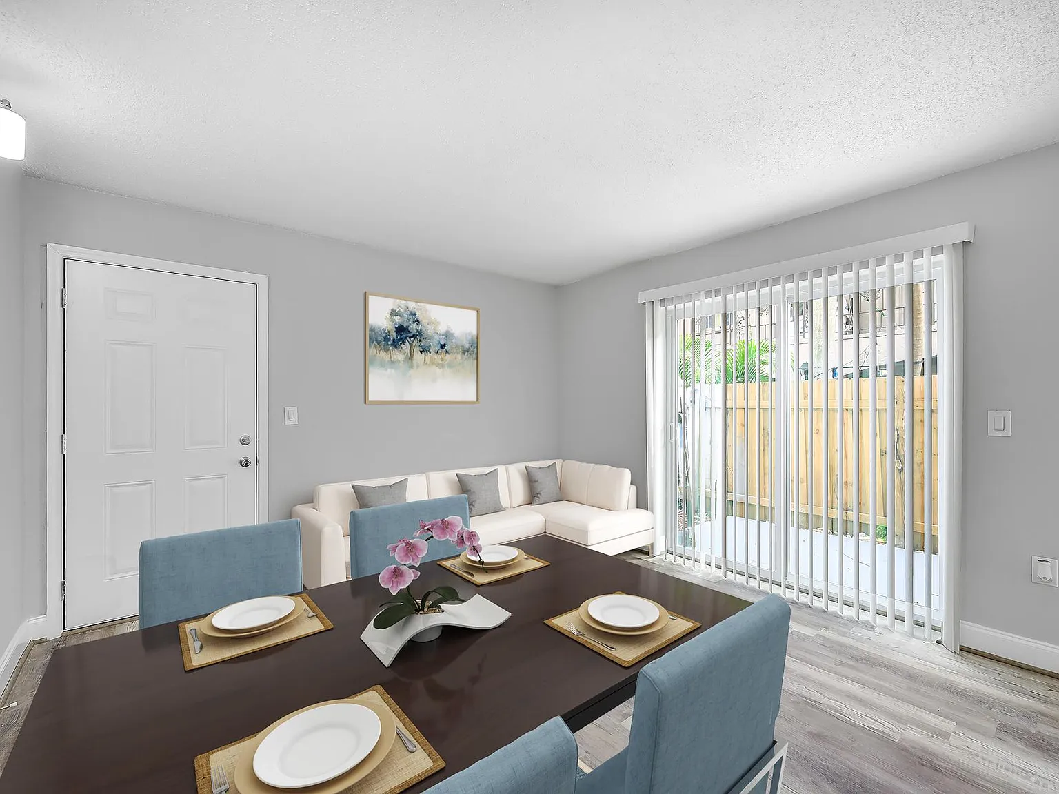 1279 Santa Rosa St — Photo 3