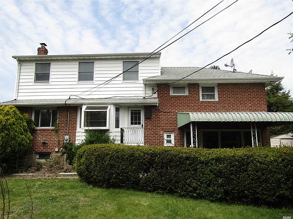 2nd image of 75 Parkway Dr