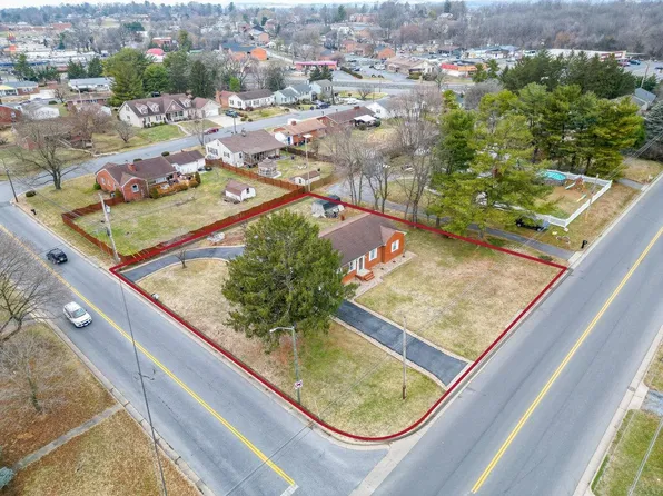 817 Country Club Rd, Harrisonburg, VA 22802