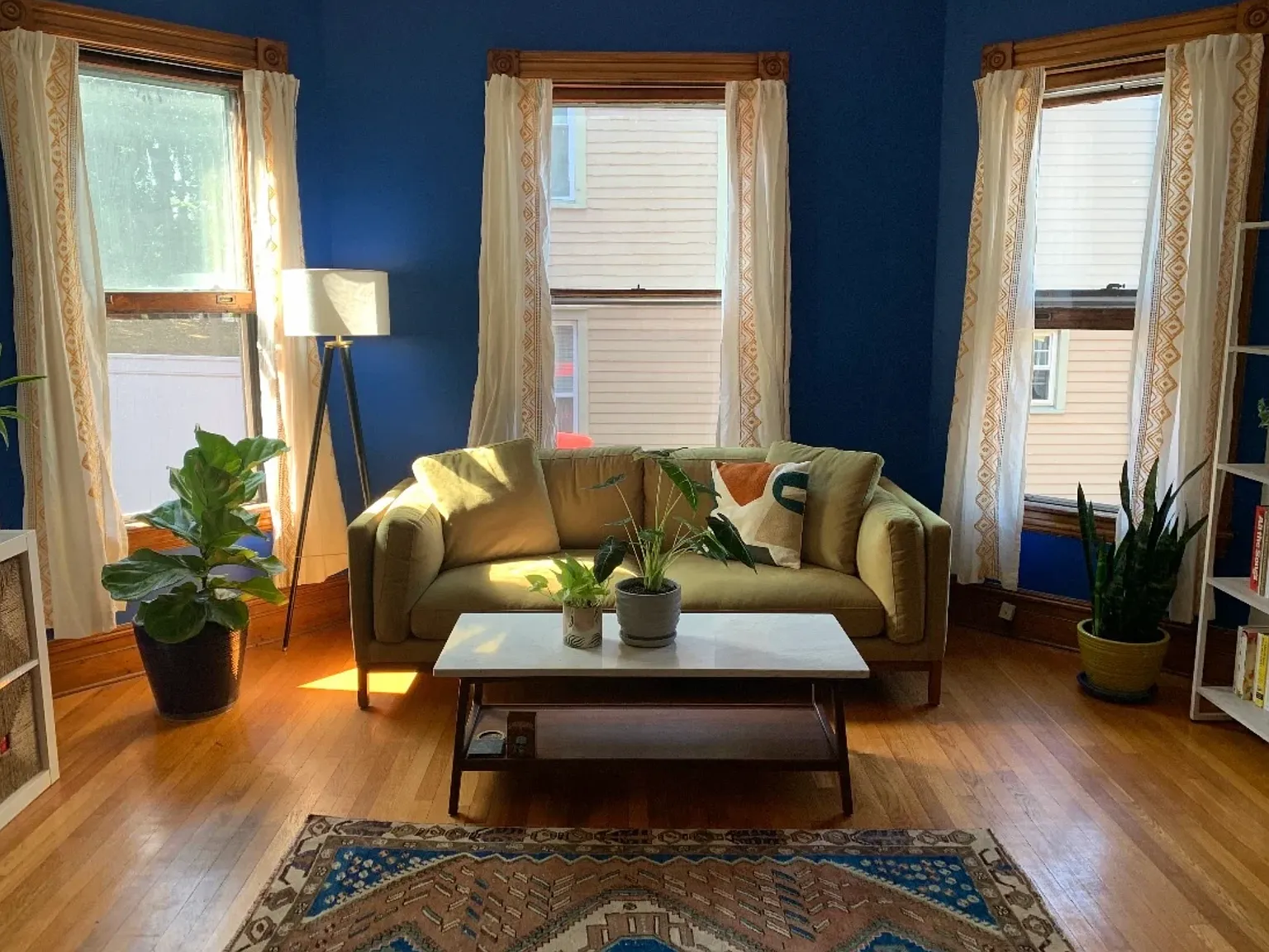 1 bed, 1000 sqft, $2,300 — Photo 1
