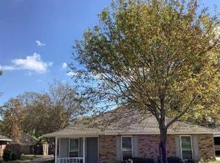 7447 Associate Dr, Baton Rouge, LA 70817