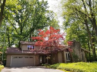 189 Lake Lea Rd, Rochester, NY 14617