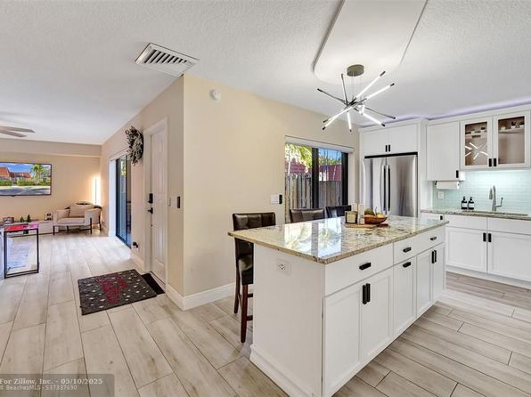 760 NW 99th Cir, Plantation, FL 33324