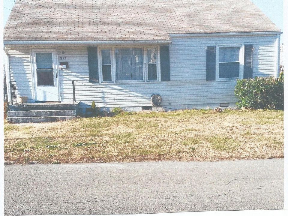 1st image of 921 Piedmont St SE