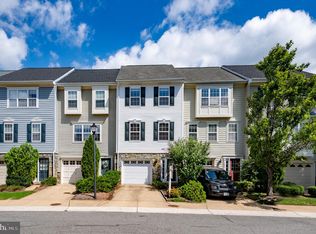 3829 Watkins Mill Dr, Alexandria, VA 22304