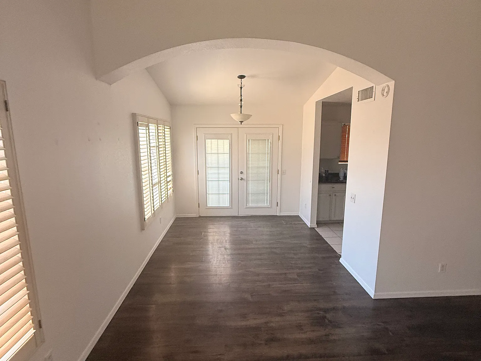 3 bed, 1386 sqft, $3,000 — Photo 4