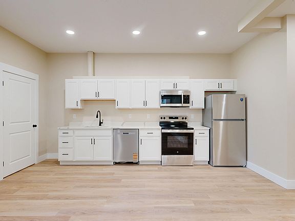 2nd image of 80 Lake St #101