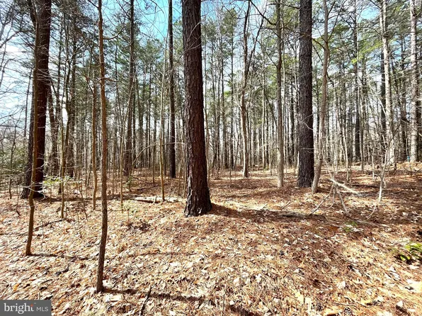 6845 Bucktown Ct, Hughesville, MD 20637