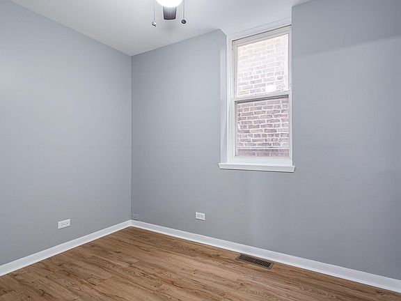 3rd image of 1941 N Honore St #1