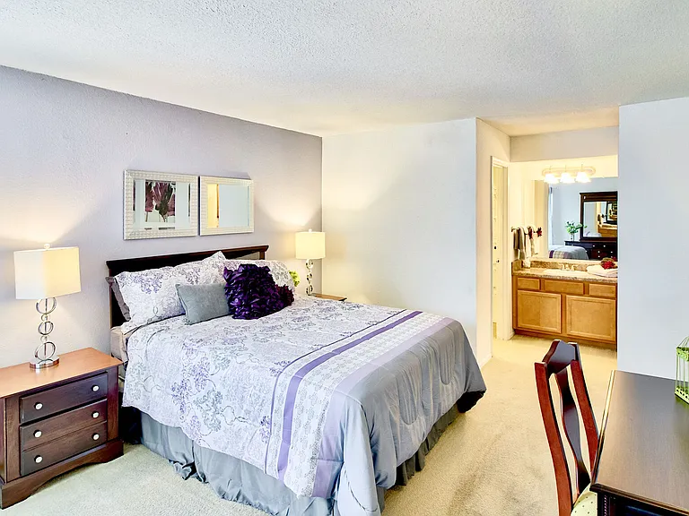 Royal Pointe — Photo 25
