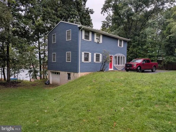 2635 W Wynonah Dr, Auburn, PA 17922