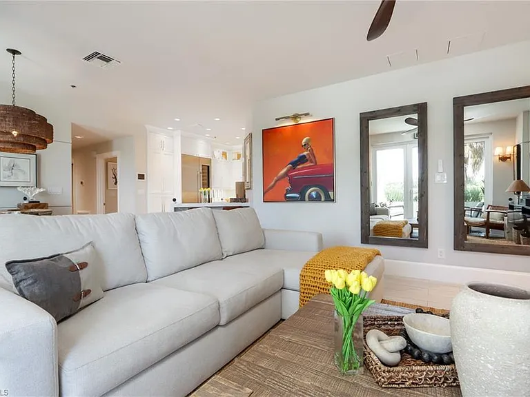 365 5th Ave S #307 — Photo 8