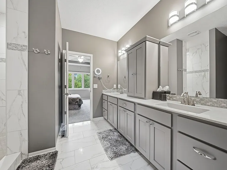8920 Shadow Creek Ln — Photo 34