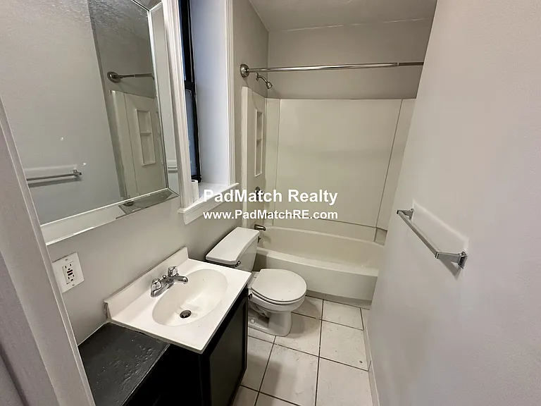 17 Highgate St #1 — Photo 7