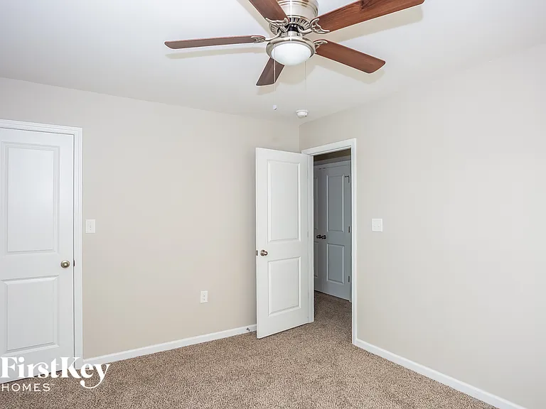 1267 Kent Downs Ave SW — Photo 11