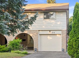20 Highcroft Ct, Kitchener, ON N2E 2N9