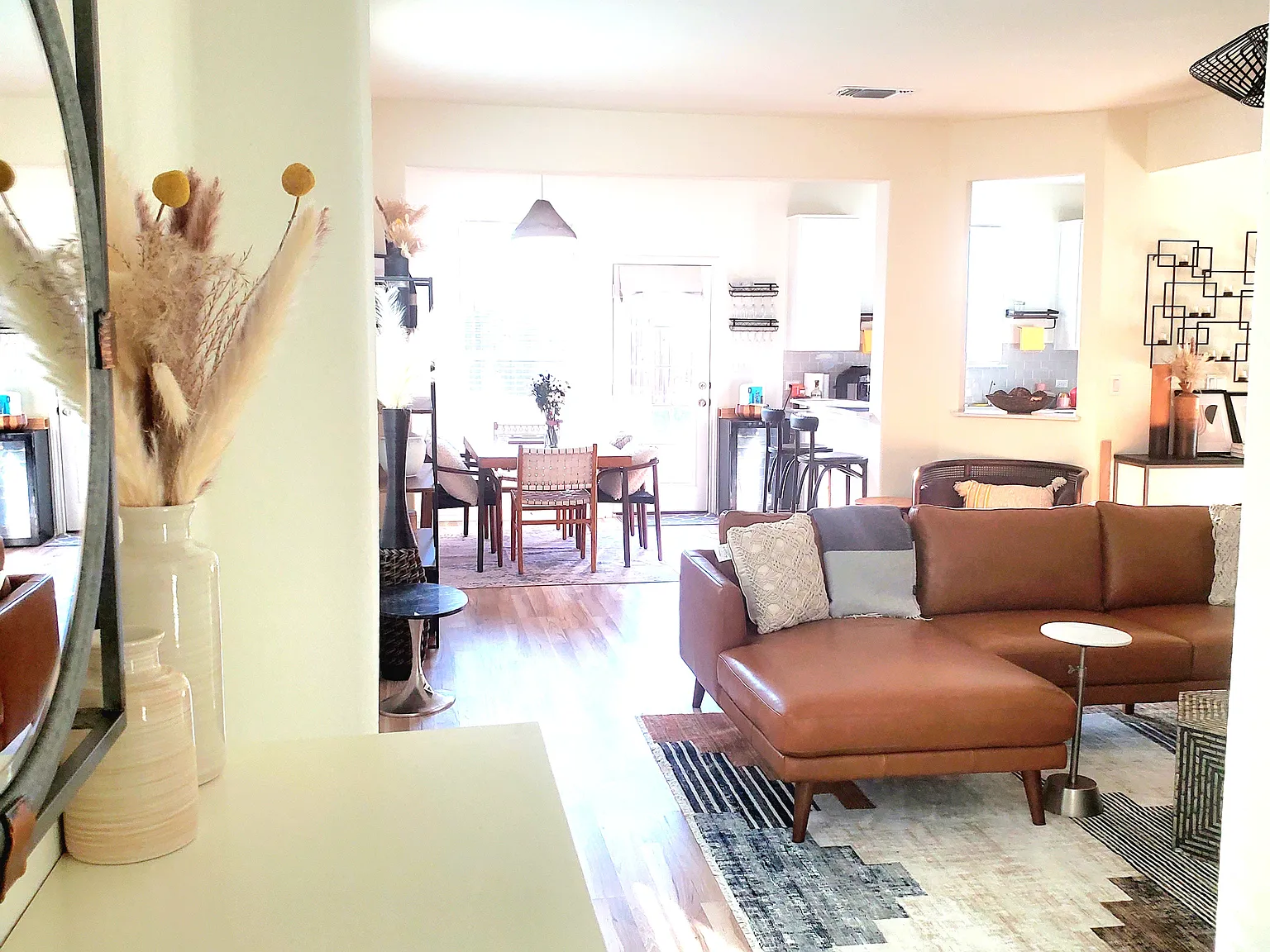 1126 Loganberry Dr — Photo 2