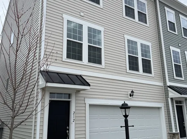 212 Truth Cir, Harmony, PA 16037