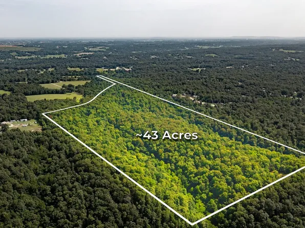 W Davis Rd, Fayetteville, AR 72704