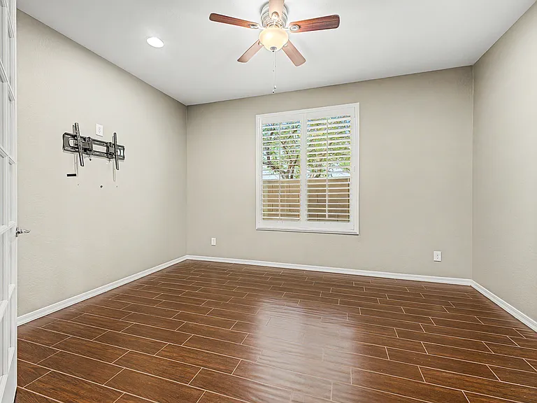 2539 W Rabjohn Rd — Photo 17