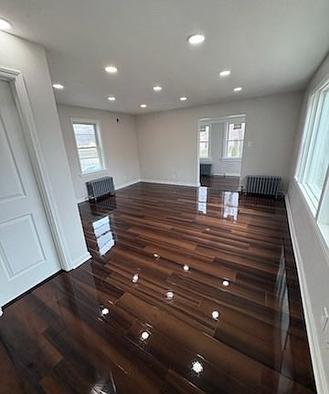 4th image of 1714 Seymour Ave #1