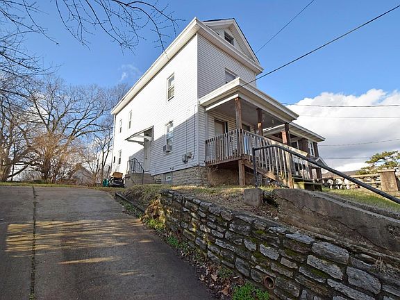 2nd image of 1241 Iliff Ave