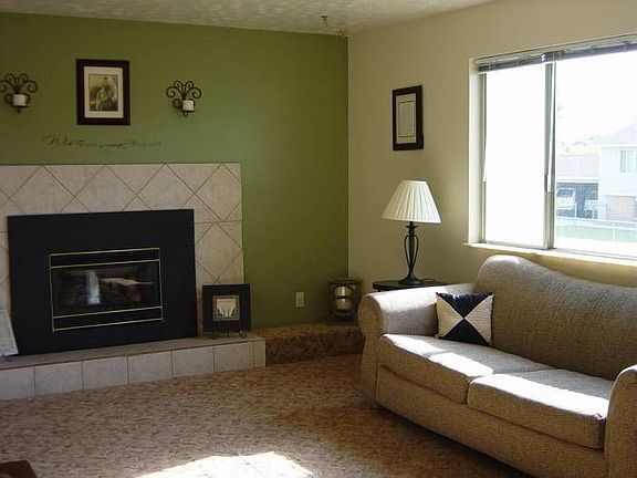 4th image of 3149 S Branden Dr