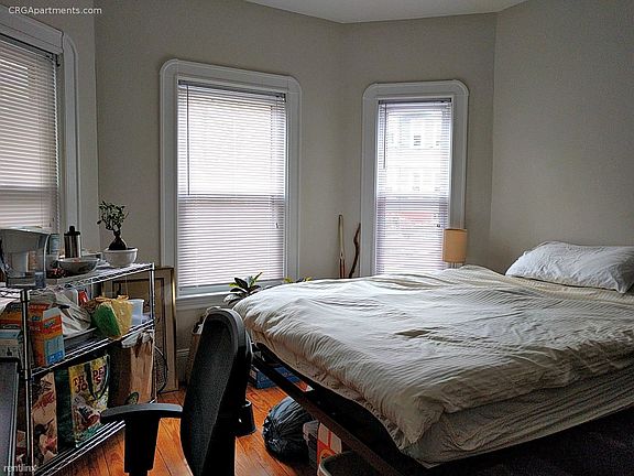8 Holyoke Rd. #1 Somerville - Spring Hill Unit Photo 5