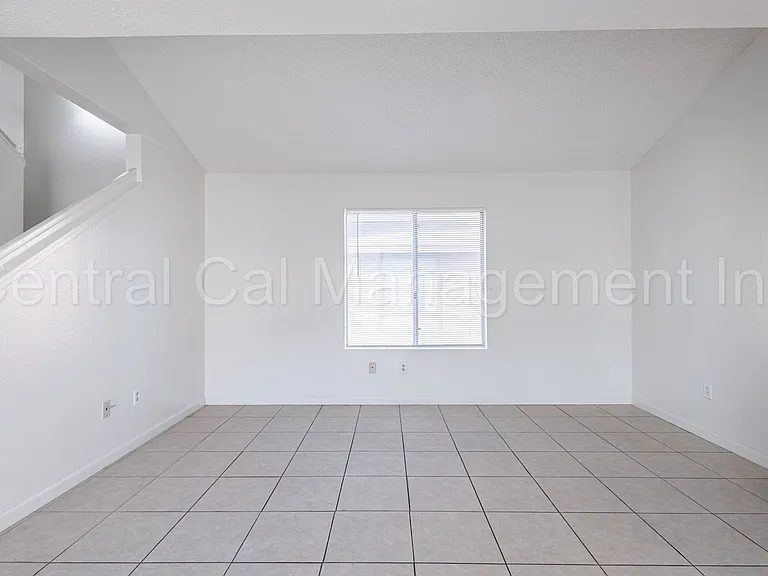 7905 S Laurelglen Blvd #A-D — Photo 4