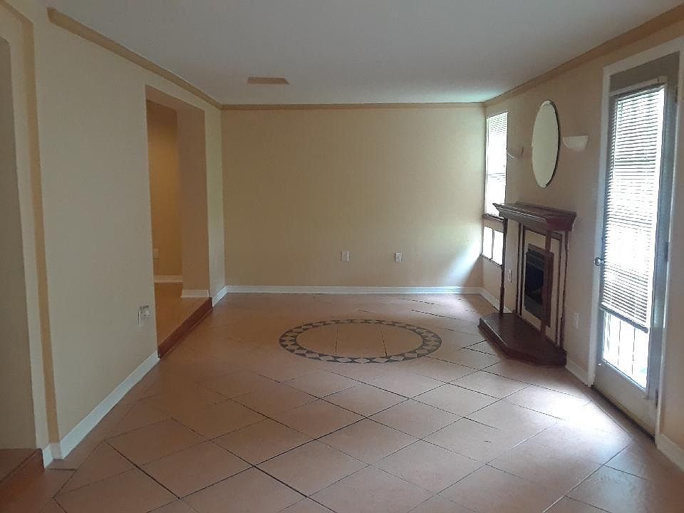 1st image of 2850 Goldenrod Cir W #House