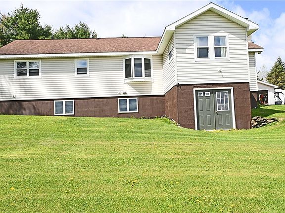 3rd image of 186 Pine Valley Rd