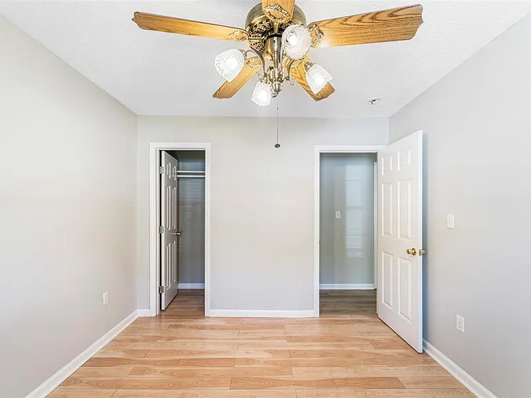 108 Lakeview Dr — Photo 13