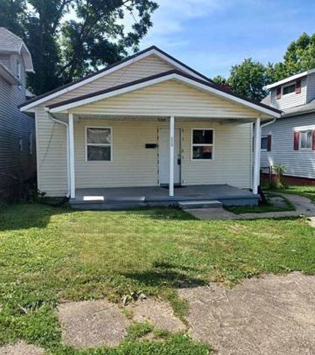1st image of 121 Cedar St