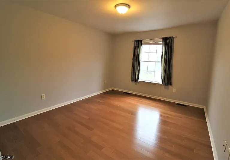 53 Hendrickson Dr — Photo 12