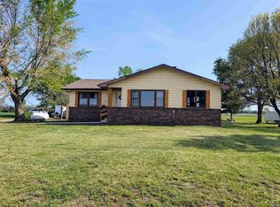 1227 13th Rd, Burlington, KS 66839