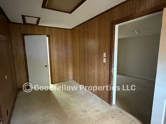 5th image of 608 Marion Ave
