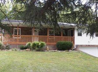 3634 Dean Dr, Barberton, OH 44203