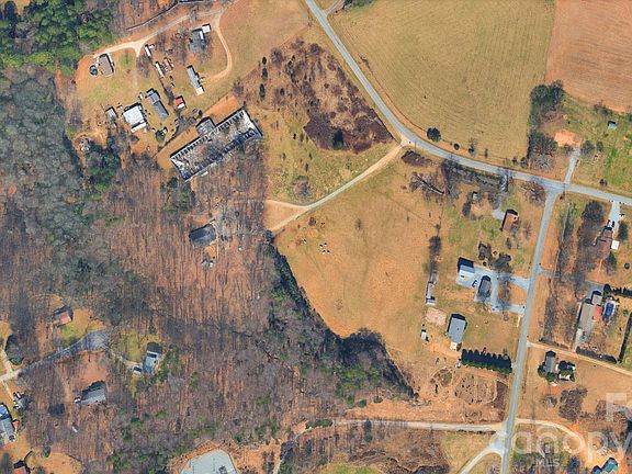 3rd image of 7467 Untz Rd