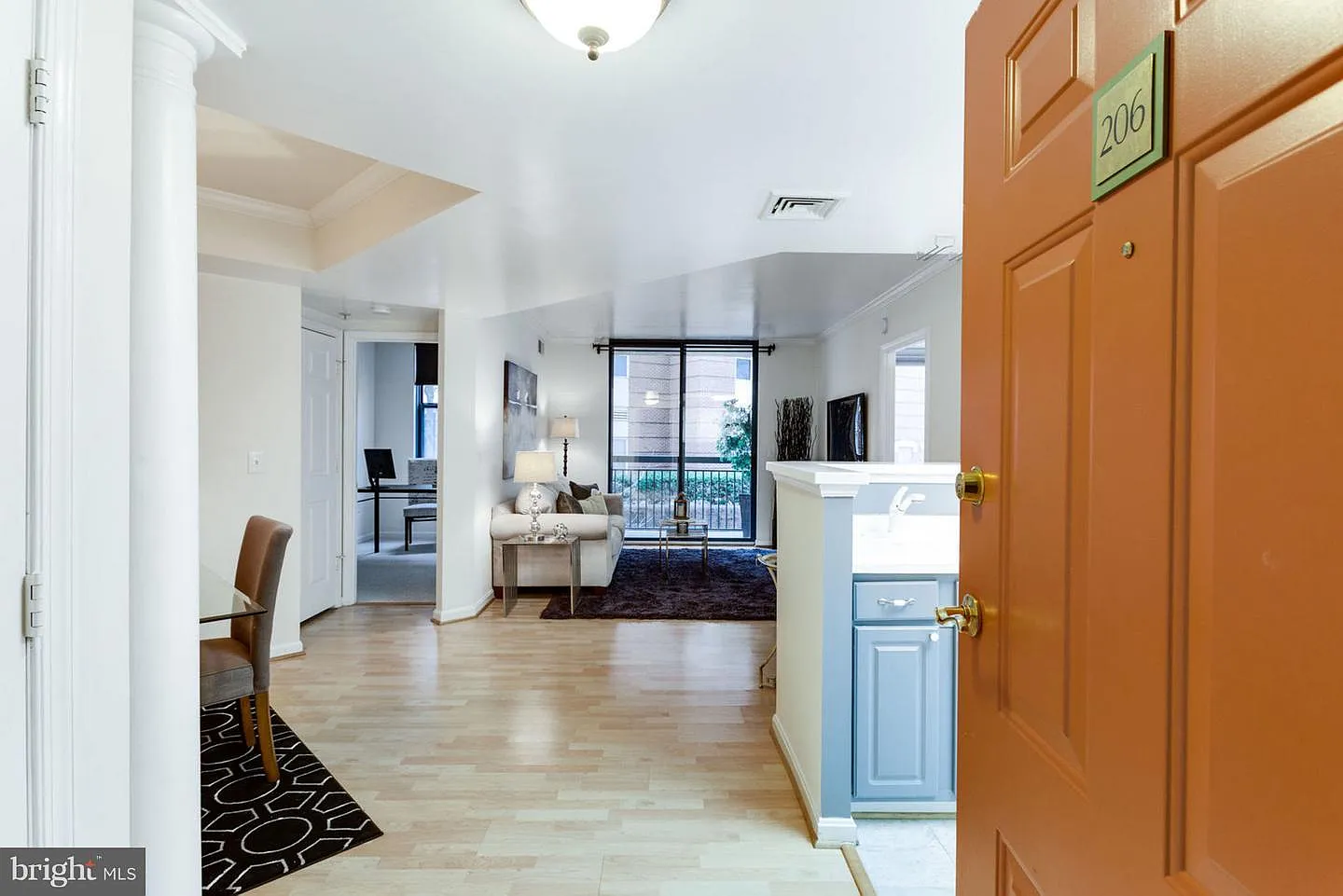 2 bed, 1.5 bath, 838 sqft, $2,900 — Photo 4