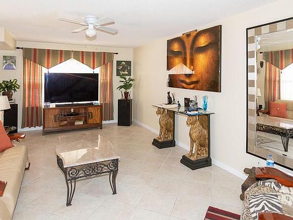 5th image of 3139 Kingston Ct #4C