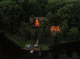 455 Foxfire Point Dr, Innsbrook, MO 63390