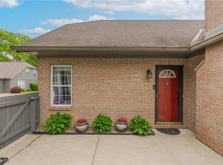 4018 Villas Dr, Stow, OH 44224