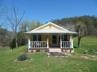 2945 Broken Valley Rd, Thorn Hill, TN 37881