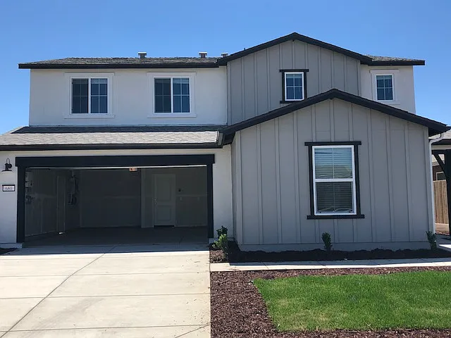 680 Keenan Ct photo 1