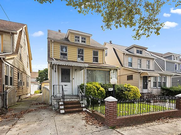 2nd image of 112-11 207th St #1FAM