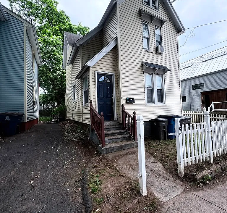 45 Button St #45
