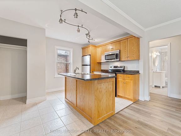 5th image of 65 E 11th St