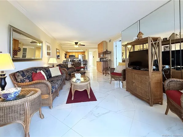 40 NE Plantation Rd, Stuart, FL