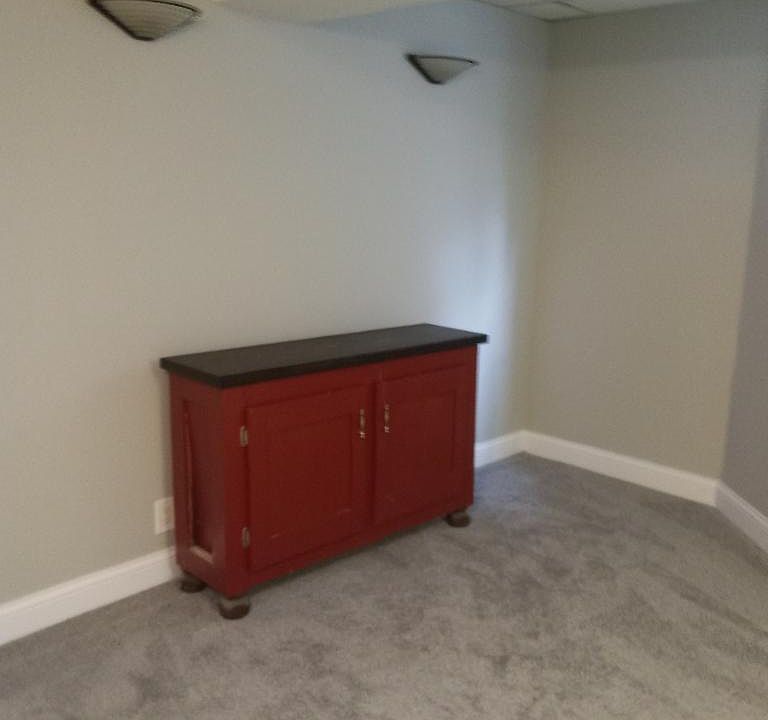 1st image of 4827 N Winchester Ave