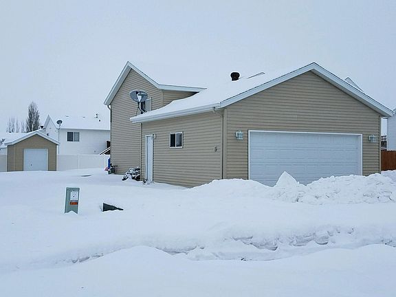 2nd image of 1114 9th Ave W